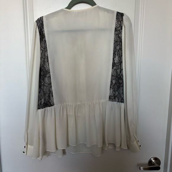 ❗️FINAL❗️Nanette Lepore Cream and Black Lace Pin-tuck Blouse Large - Picture 2 of 10